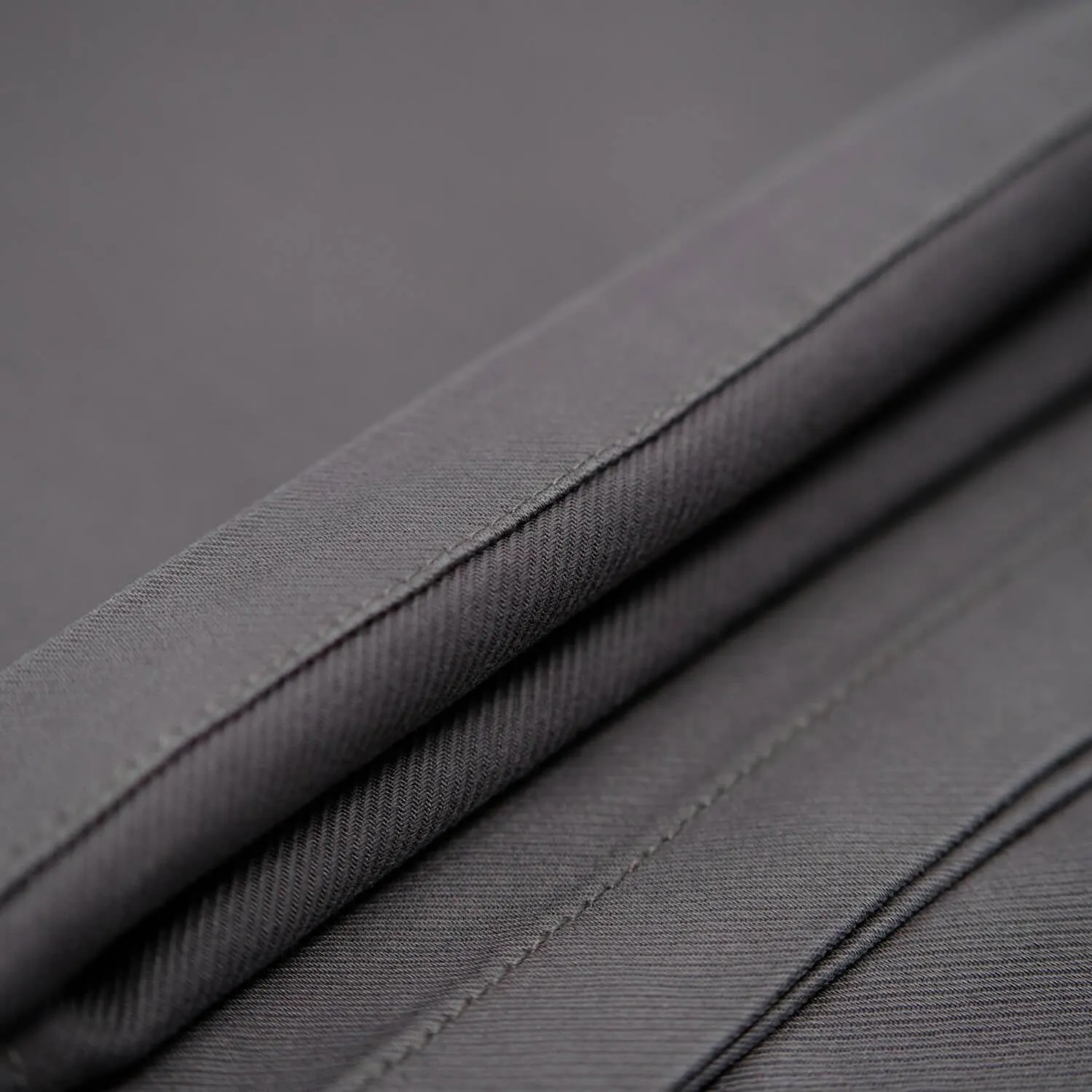 Feel Good Chinos in Solid Black