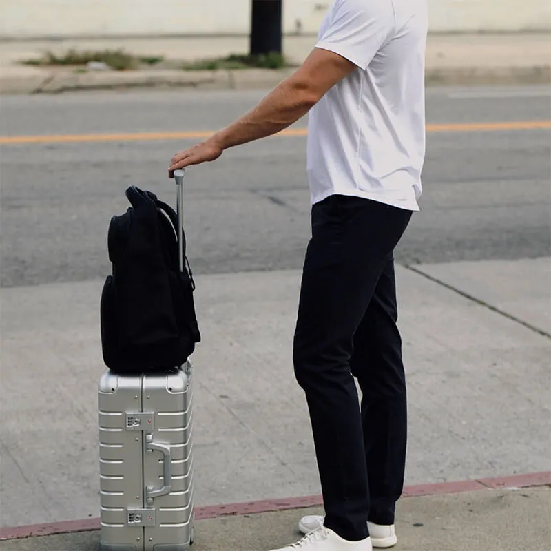Feel Good Chinos in Solid Black