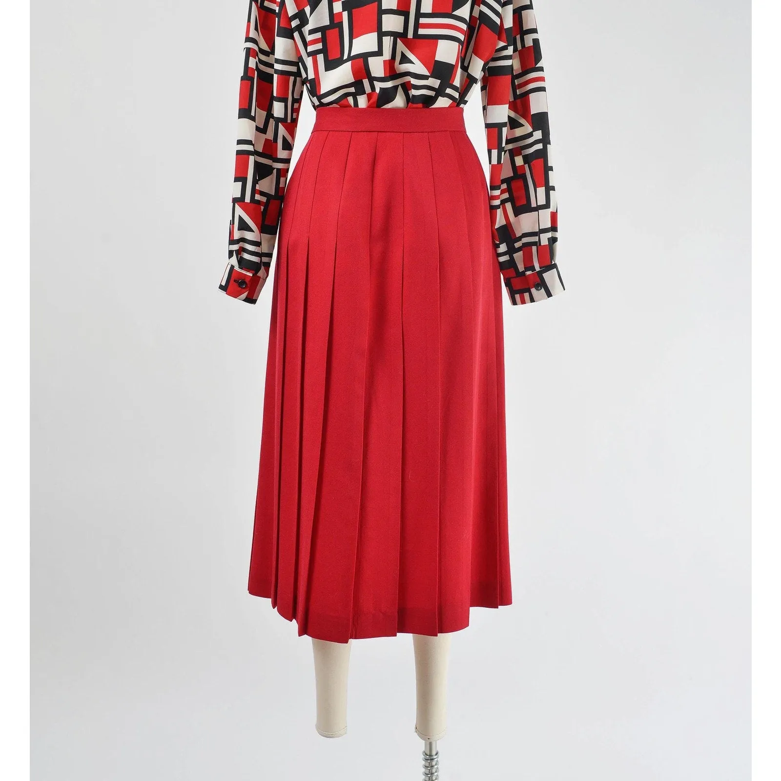 Vintage 80s Cranberry Red Skirt Twill Wool High Waisted Pleated Midi Skirt size M